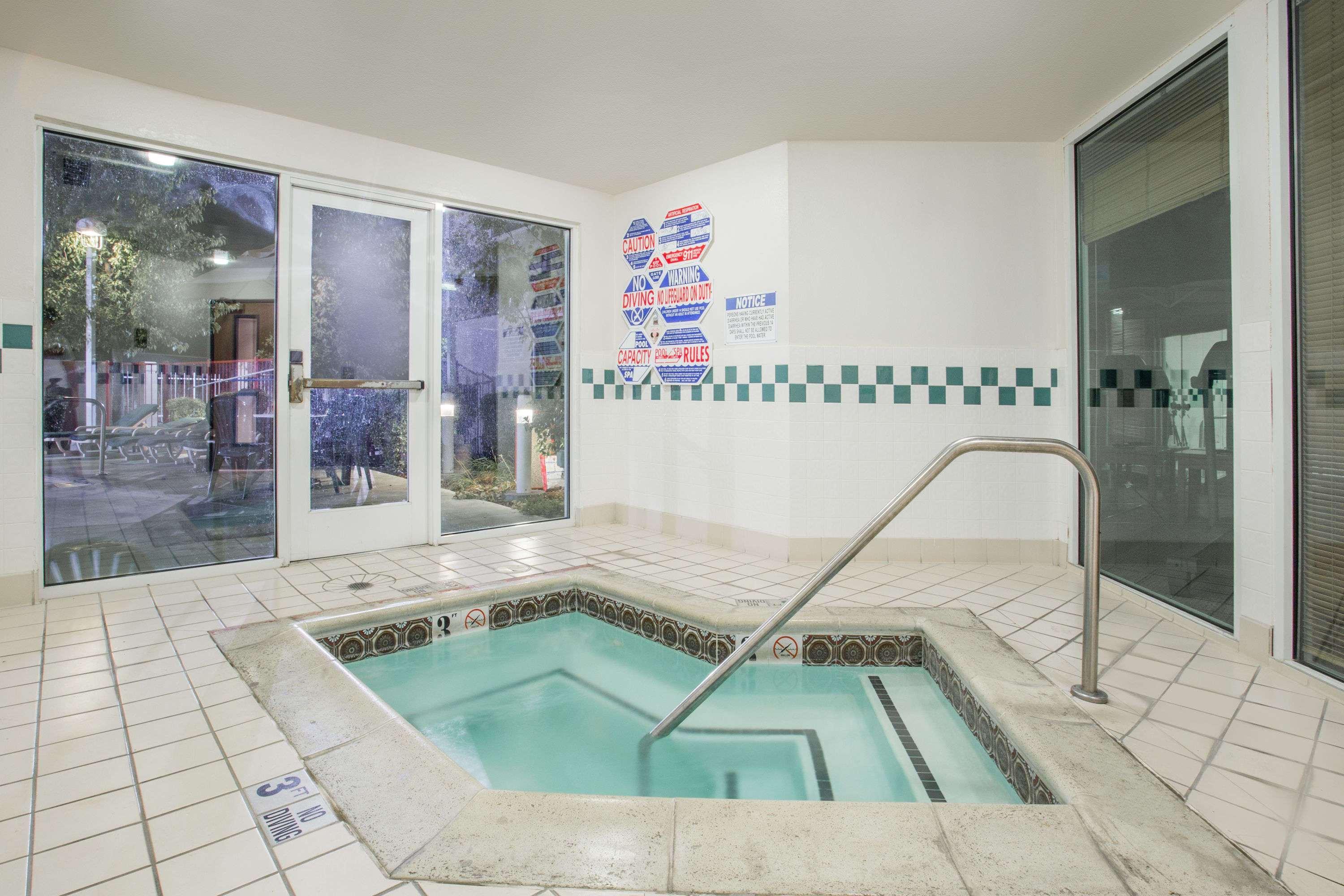 Hawthorn Suites By Wyndham Livermore Εξωτερικό φωτογραφία